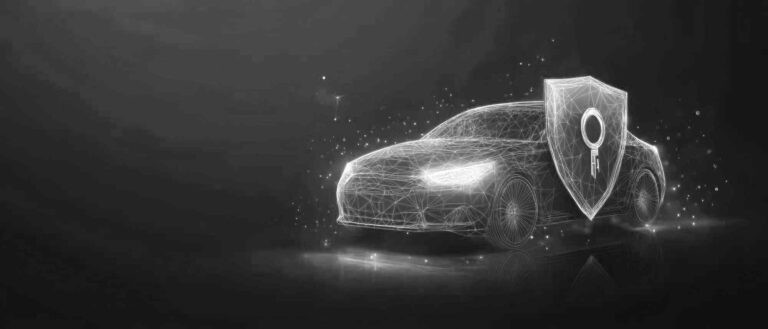 Digitales Auto als Drahtgittermodell mit Schild – Symbol für cyber security und elektronik.